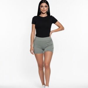 ATHLETIC HIGH-WAIST BIKER SHORTS WITH SIDE POCKETS, LIGHT GREEN, WOMEN'S XXL